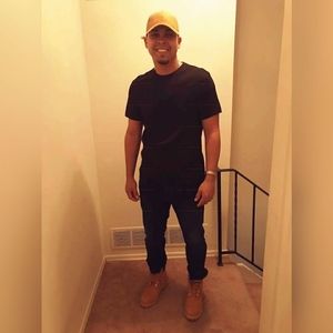 Meet your Posher, Christian